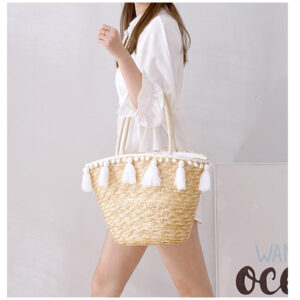 Korbtasche mit bommeln - Weiß