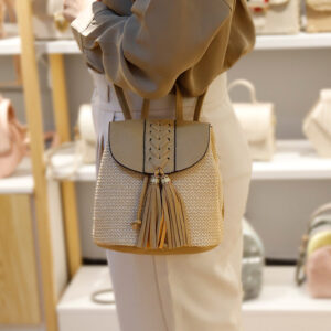 Korbtasche mit lederhenkel